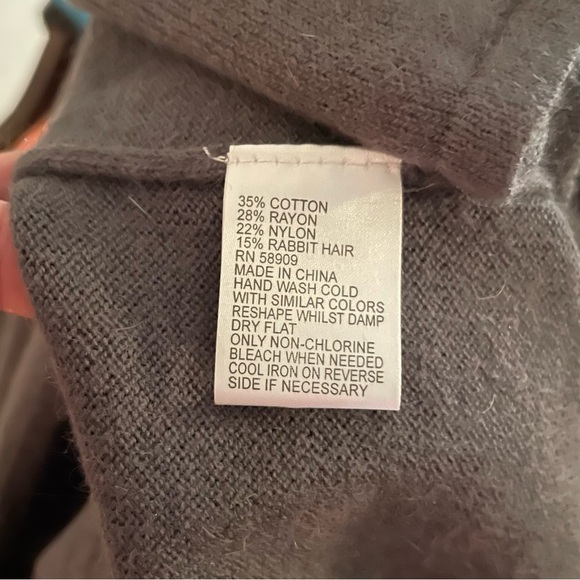 Preston & York Women’s Embellished Neckline Gray Cardigan Sweater Size Large - Picture 9 of 9